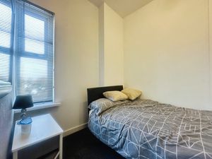 Photo 7- click for photo gallery